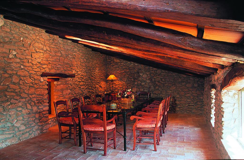 Hotel Restaurante La Masieta Creixell Exterior photo